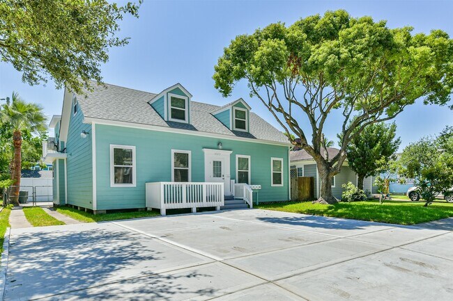 Photo - 4323 Ursuline St