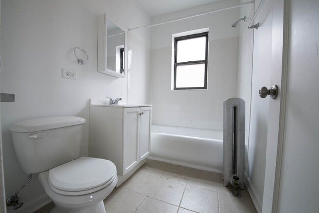 Photo - 7914 S Hermitage Ave Chicago, IL 60620