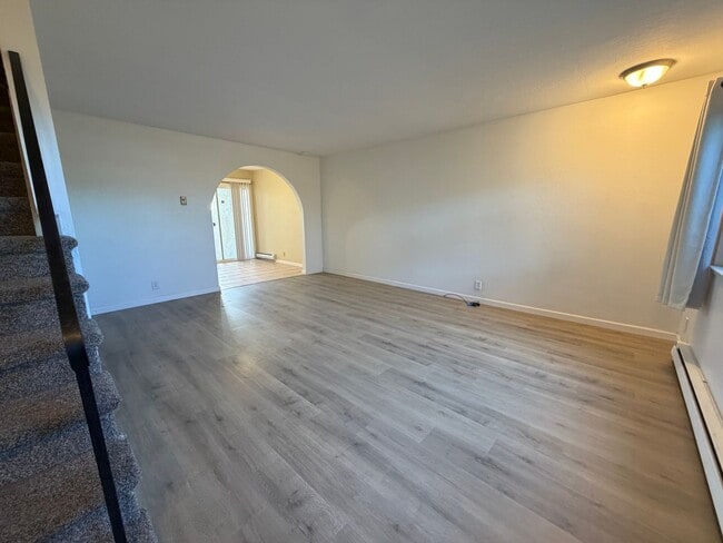 5104 Westmont Ave