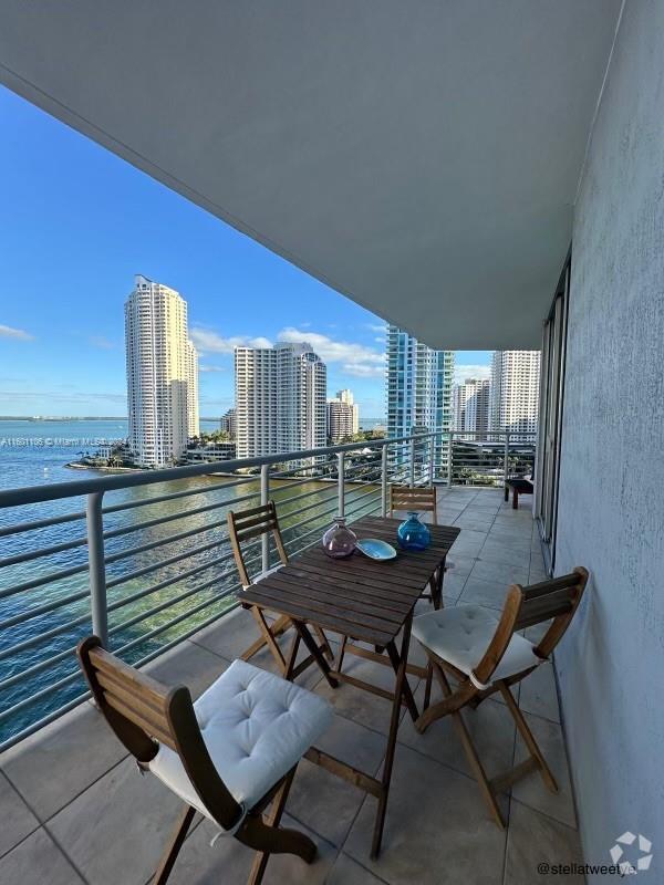 Building Photo - 325 S Biscayne Blvd Unit 1523 Rental