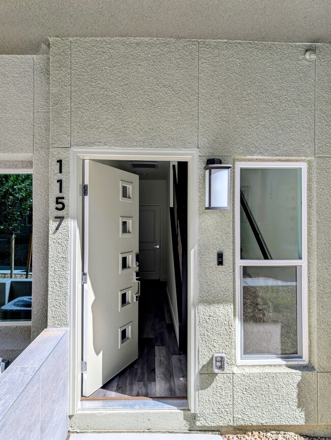 Photo - 1157 Blossom Point St