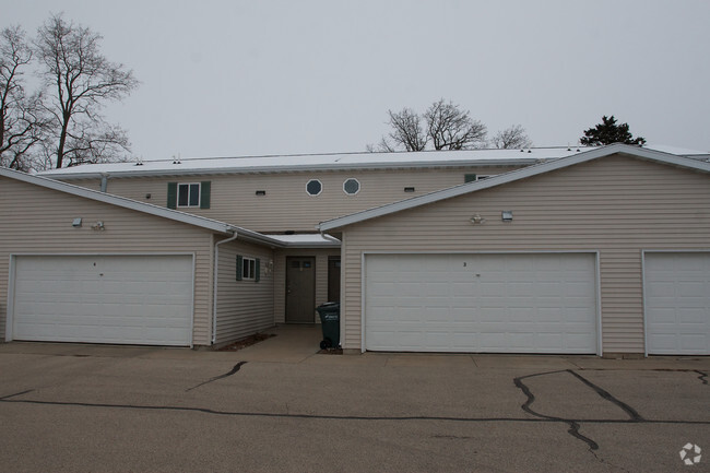 garage view - Highview Estates Rental