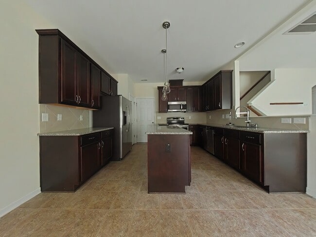 Photo - 322 Watchmen Ln