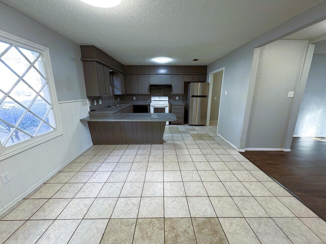 Photo - 2215 36th St