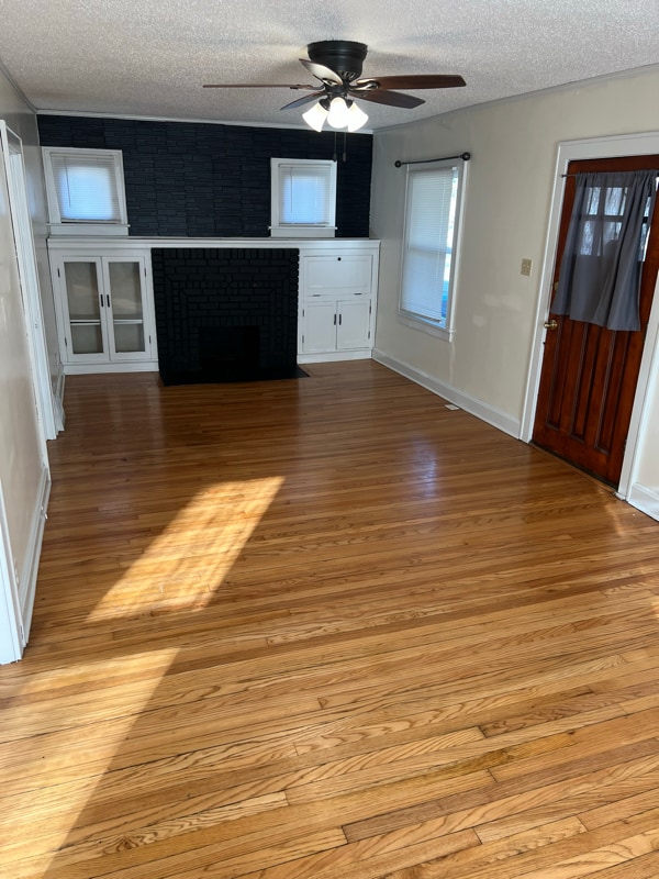 Photo - 8512 Woodland Ave