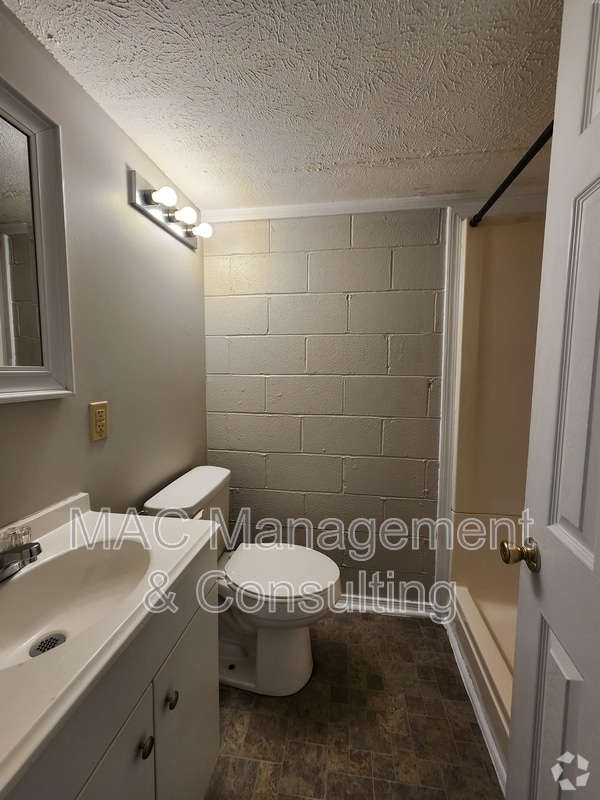 Building Photo - 1325 Virginia Ave Unit A33 Rental