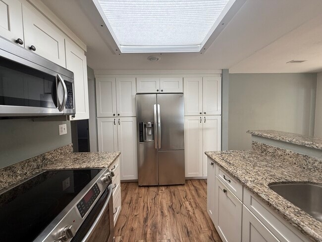 Photo - 1886 Fairway Park Unit B