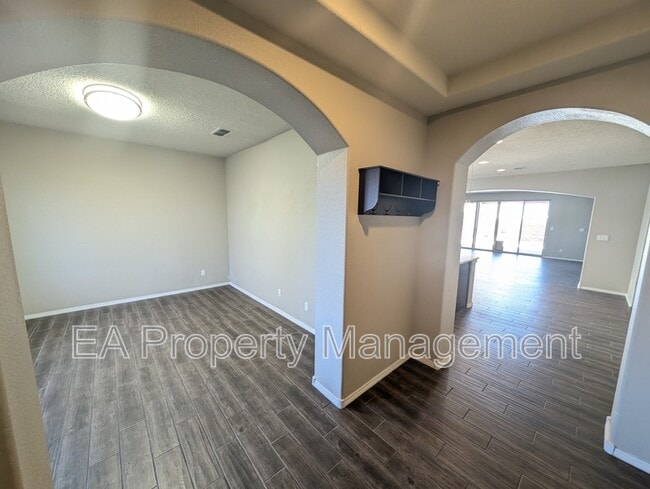 Photo - 3905 Mountain Trail Loop NE