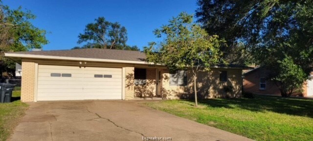 Photo - 1003 Harrington Ave