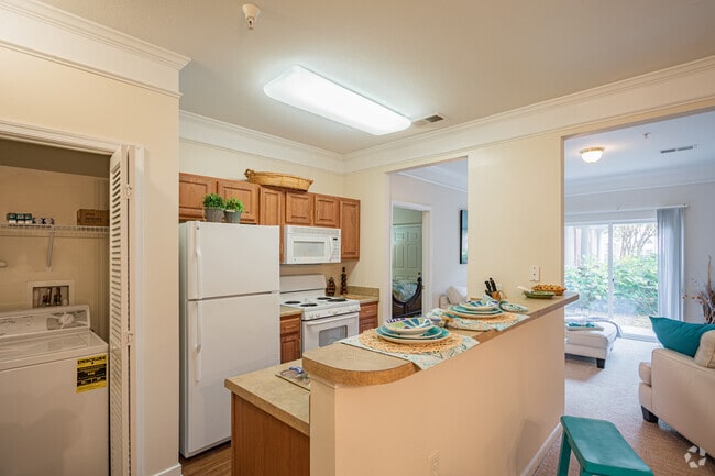 2BR, 2BA