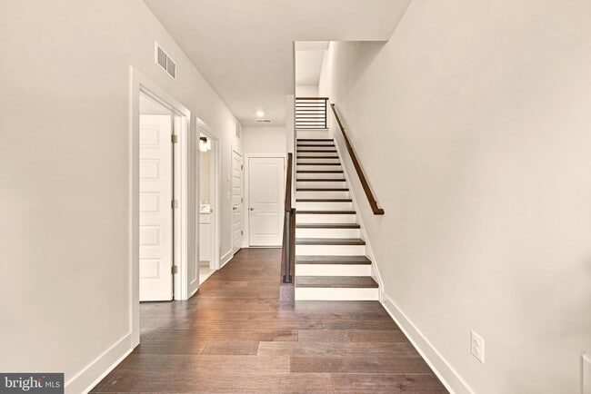 Building Photo - 11630 American Dream Way