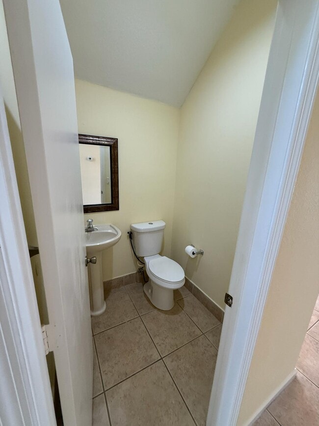 Photo - 5074 Massy Dr