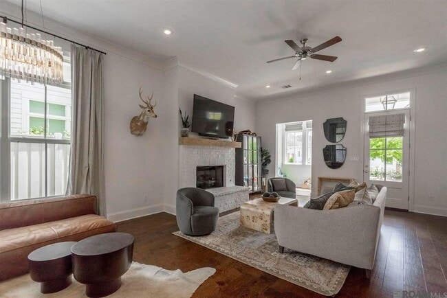 Photo - 5139 Cheneau Ln