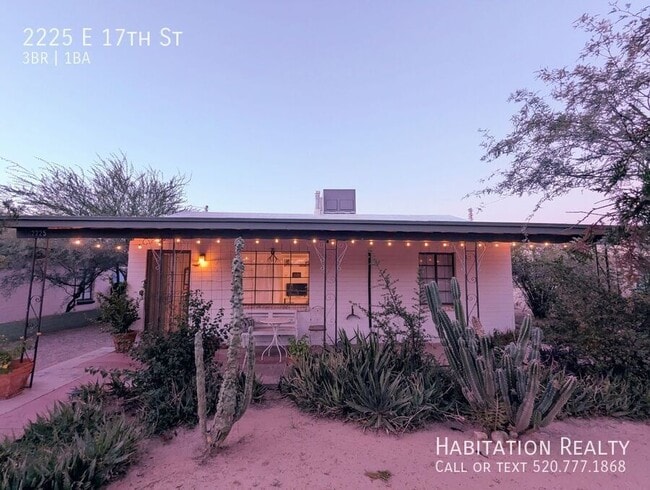 Photo - 2225 E 17th St