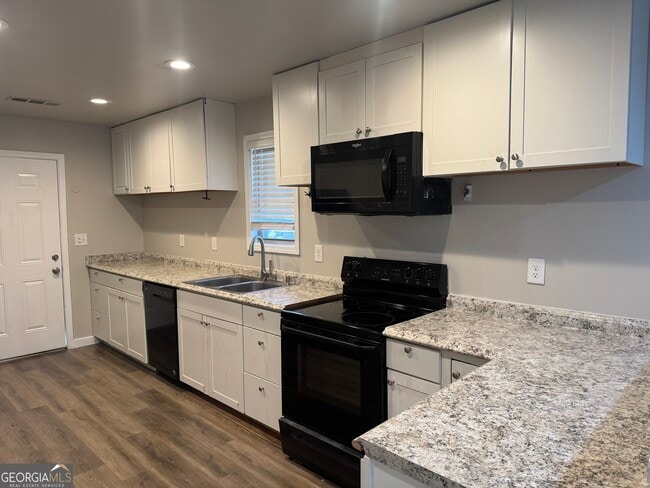 Photo - 324 Adams St