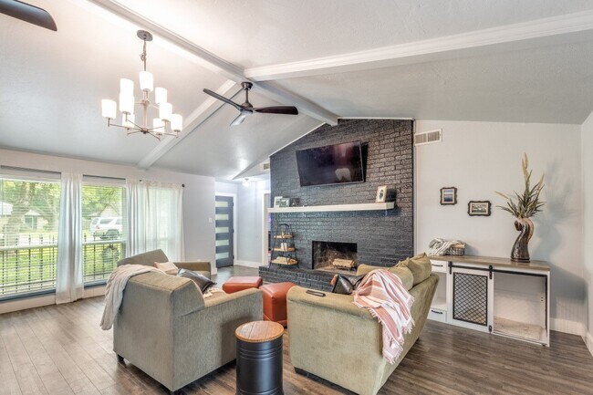 Photo - 2511 River Ridge