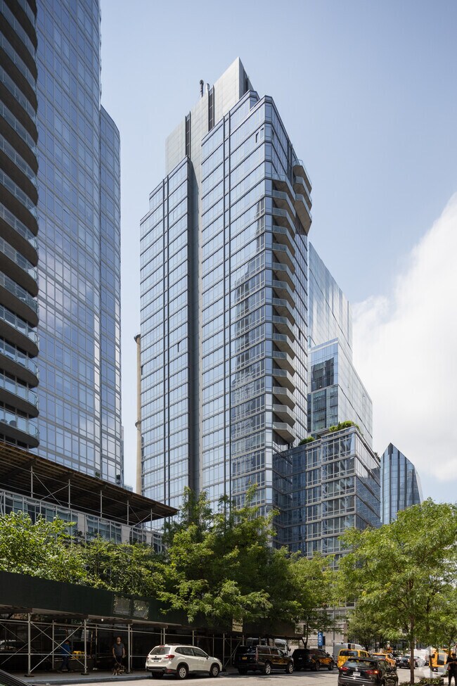 Photo - 10 West End Ave