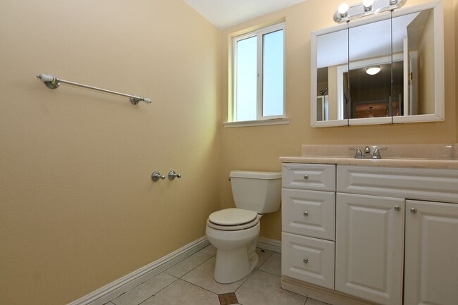 Photo - Beautiful 5 bed 3 bath, 2 car Garage & Pool, Near Snell & Calero