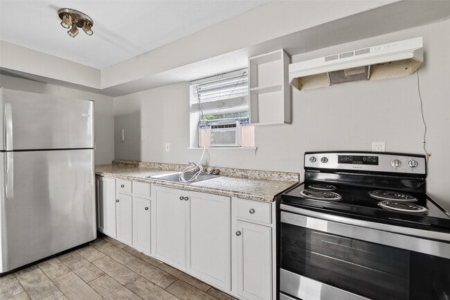 Photo - 6832 Avenue I