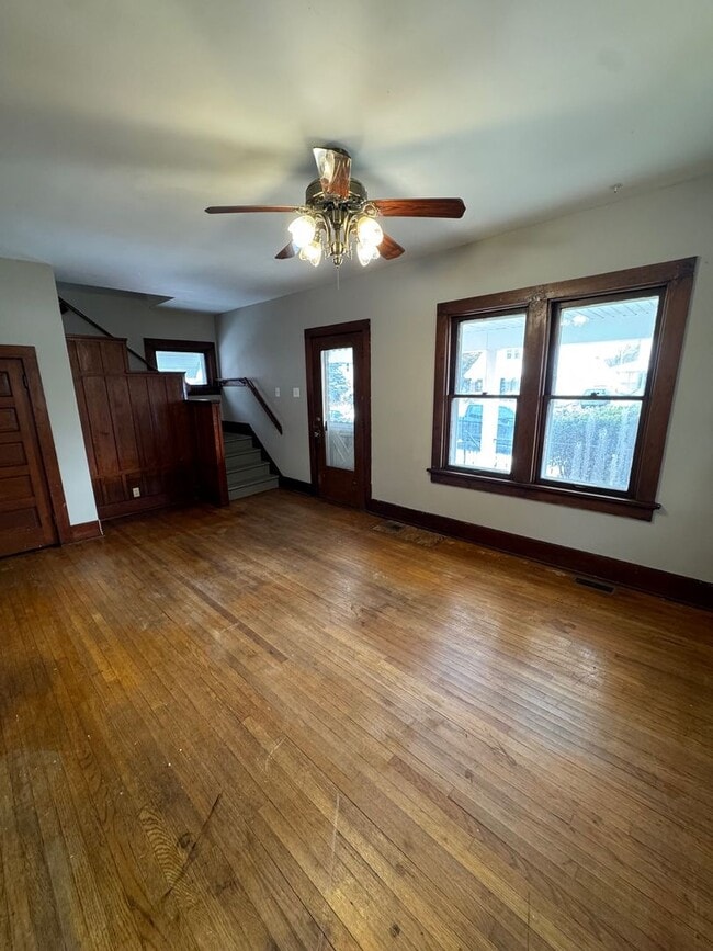 Photo - 1211 Bell Ave