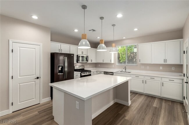 Photo - 8055 Tank Loop St