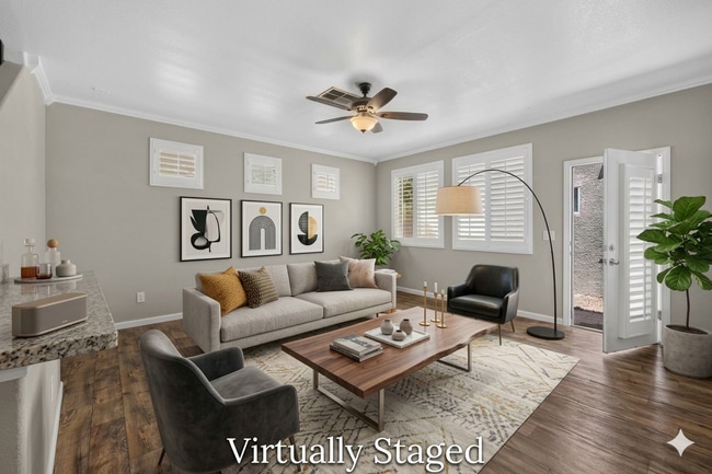 Building Photo - 2 Bedroom + Loft + 1 Car Attached Garage - Gated Community