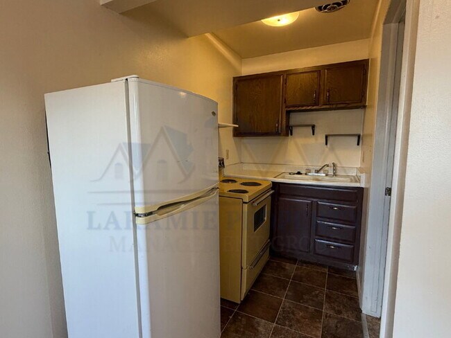 706 Downey St Unit 30
