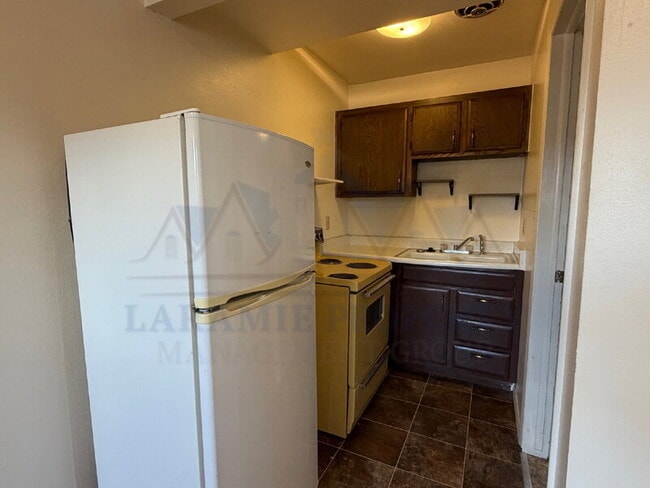 Photo - 706 Downey St Unit 30