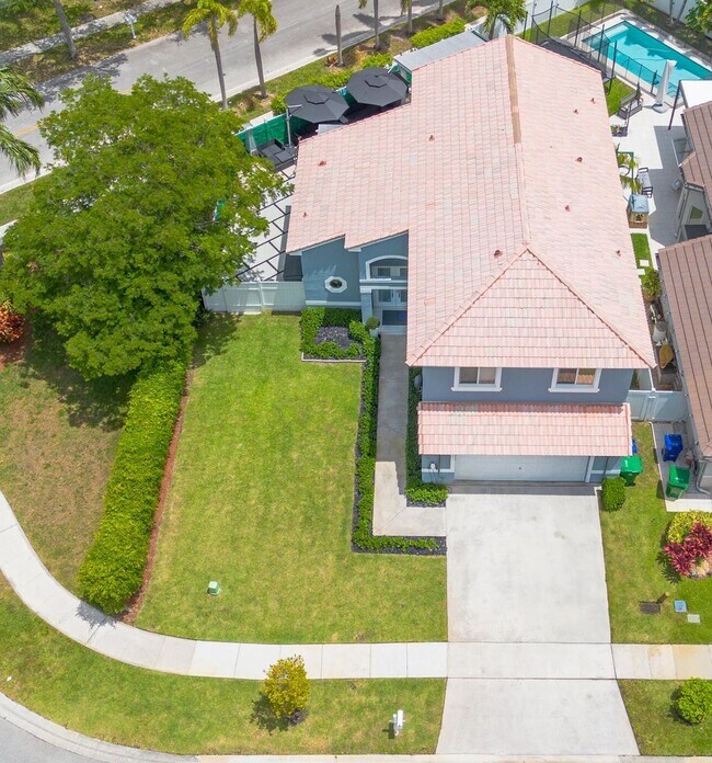 Building Photo - 4941 SW 150th Terrace