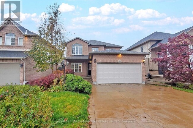 Photo - 32 Holkham Ave