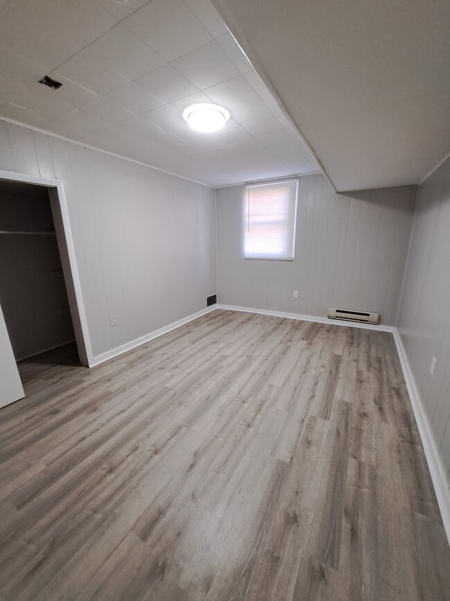 1156 North Ave Unit C