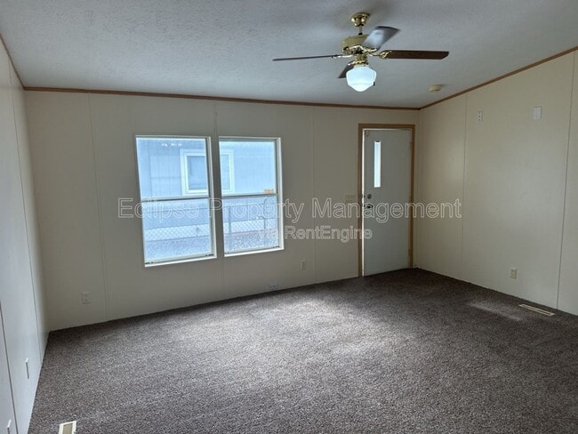 Photo - 187 Honeysuckle Cir