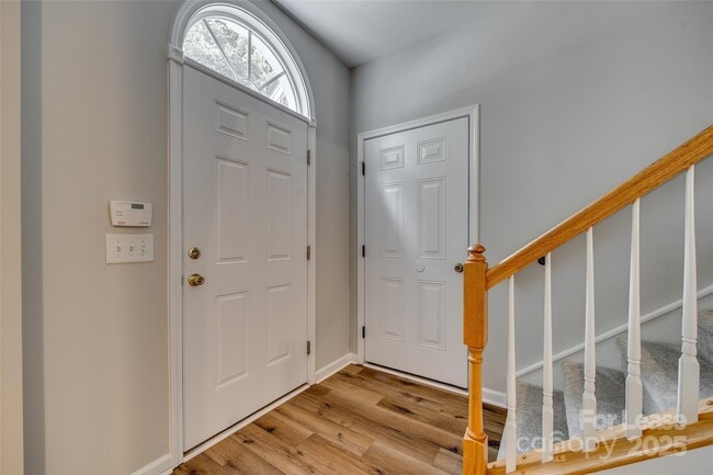 Photo - 309 Berg Cir