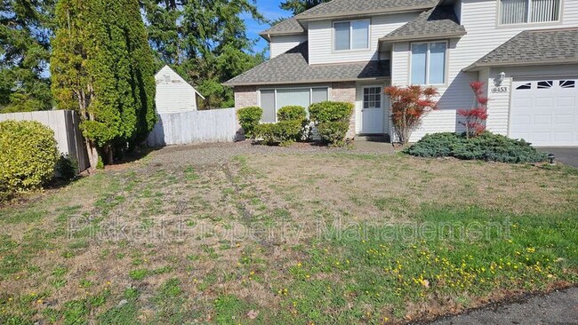 Photo - 6453 Grand Pine Loop NE