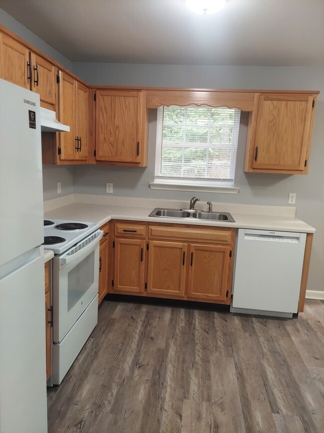 Cocina - 1438 Vance Rd