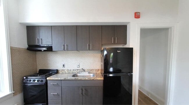 Photo - 7118 Germantown Ave Unidad 2R