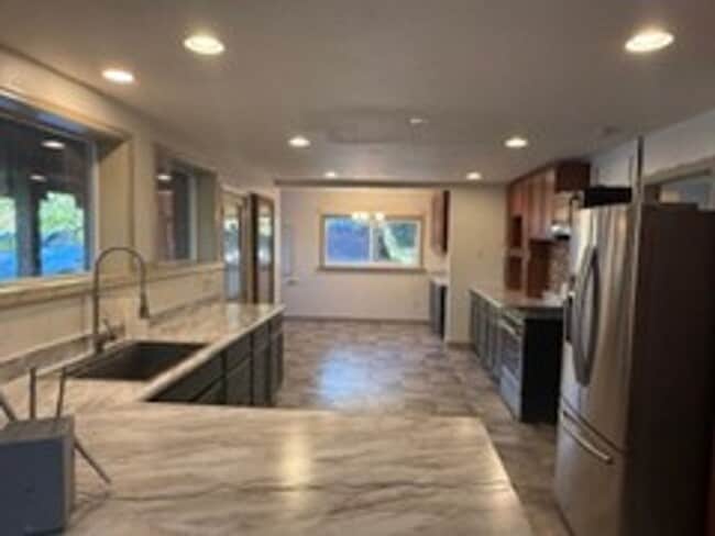 Photo - 3BED2BATH - NEWLY REMODELED WITH LARGE SHO...