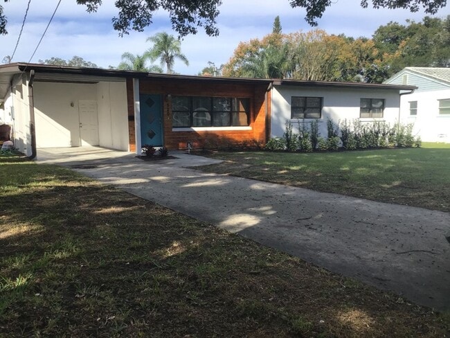 Photo - 520 Sunrise Dr
