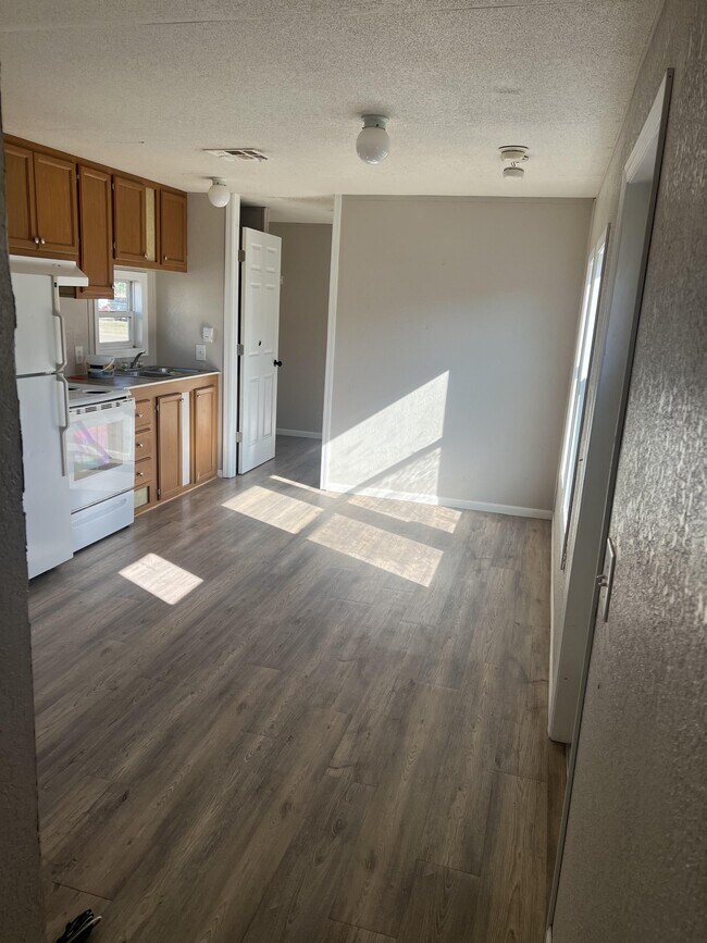 Photo - 510 33rd Ave NW