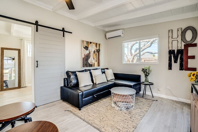 Building Photo - 2525 E Spring St Unit ID1245895P Rental