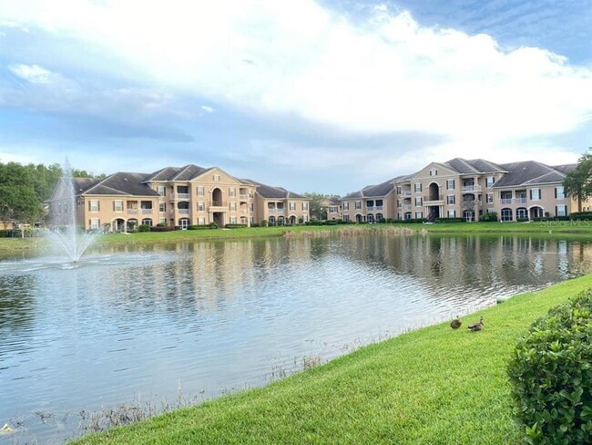Building Photo - 14341 Fredricksburg Dr Unit 1007