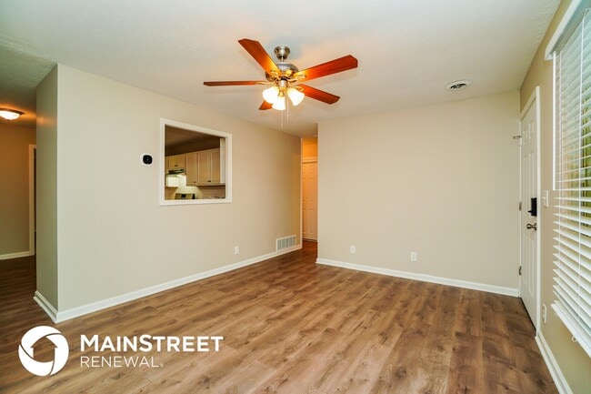 Photo - 200 Crestview Dr