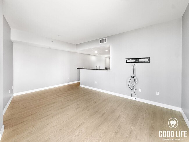 Photo - Downtown Luxury Living with AMAZING Petco ... Unit 1006