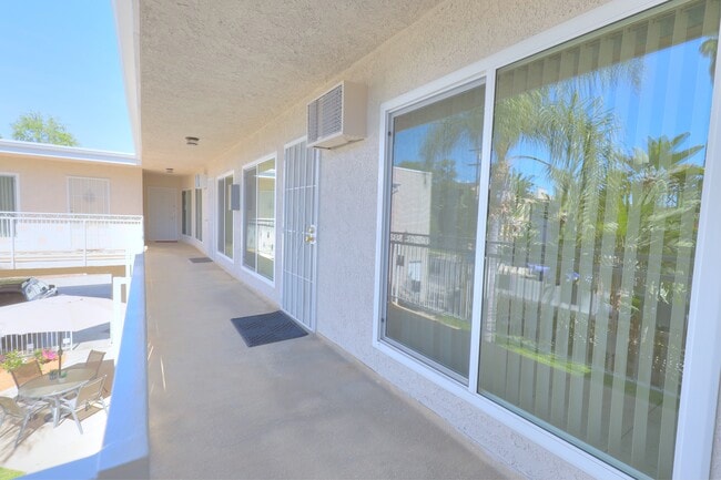 Photo - 4808 Riverton Ave