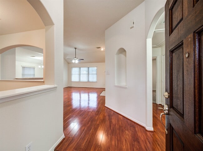 Photo - 15106 Brookwood Bridge Ln