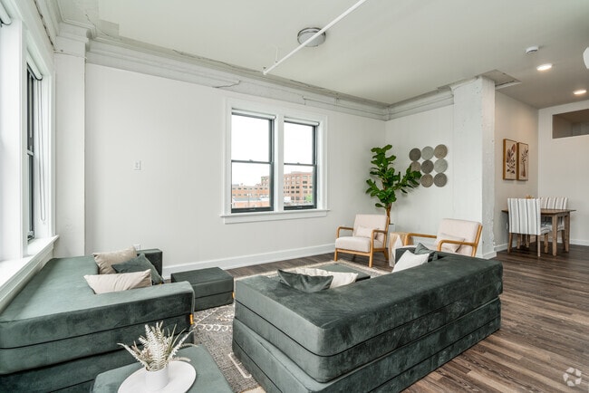 The Standard @ 174 E Long Street