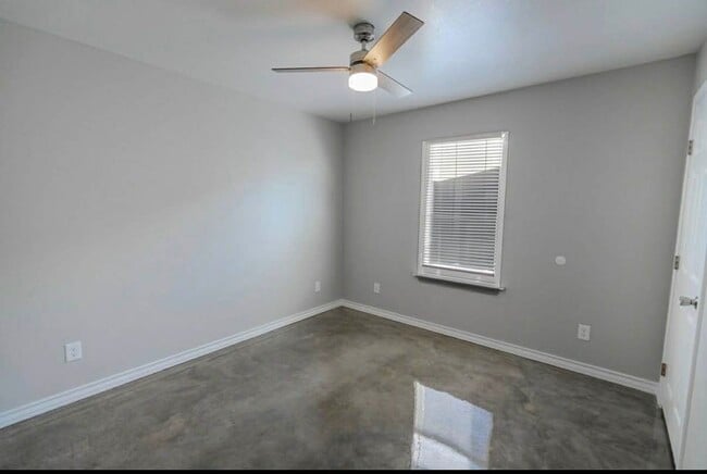Photo - 1301 Dolph St