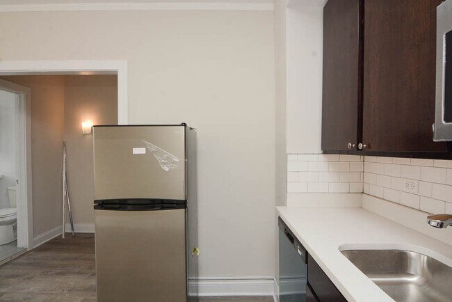 Photo - 3335 W Diversey Ave Condo Unit 813