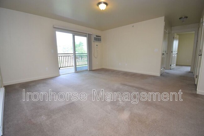 Photo - 807 W Villard St Unit #19