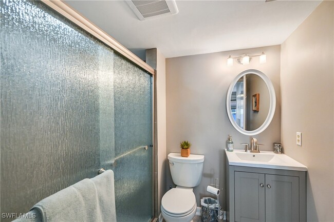 Photo - 878 Meadowland Dr